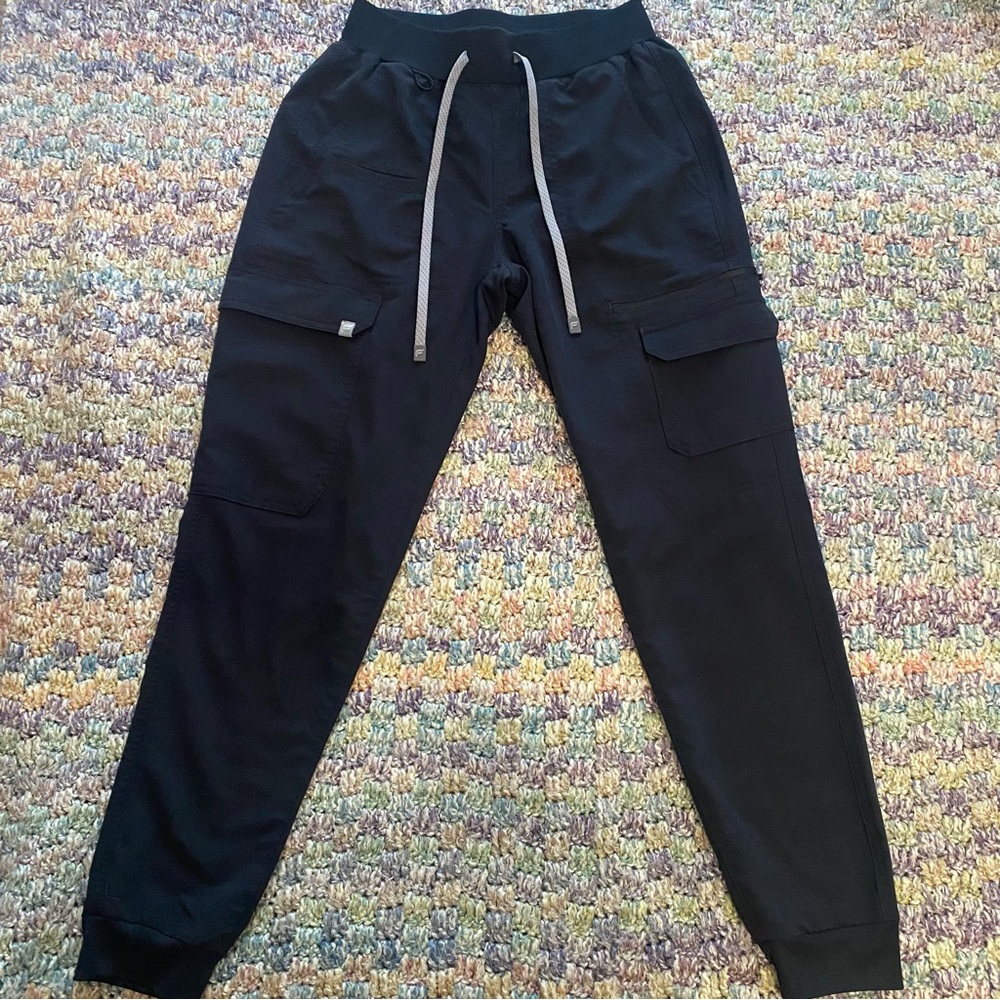 Fabletics on call jogger scrubs black stay put waist band 6 pocket design